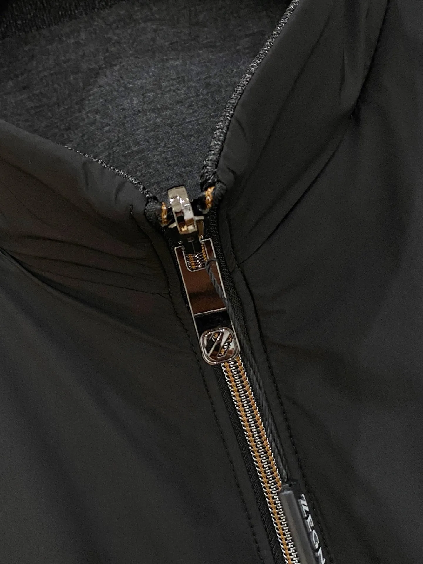 Zegna ： ， ， ， 、 ， ； ， Breathable， ， ， 。 ： ， ， ， ； ， ， ； ， ； logo， ， 。 ： ， ， ； ， ， T 、 、 ； ， ； ， ， ； ， ， 。 ： 、 、 ， ， Versatile 。 ：Cream White、 、Black （ Gray ） Sizes：M-4XL